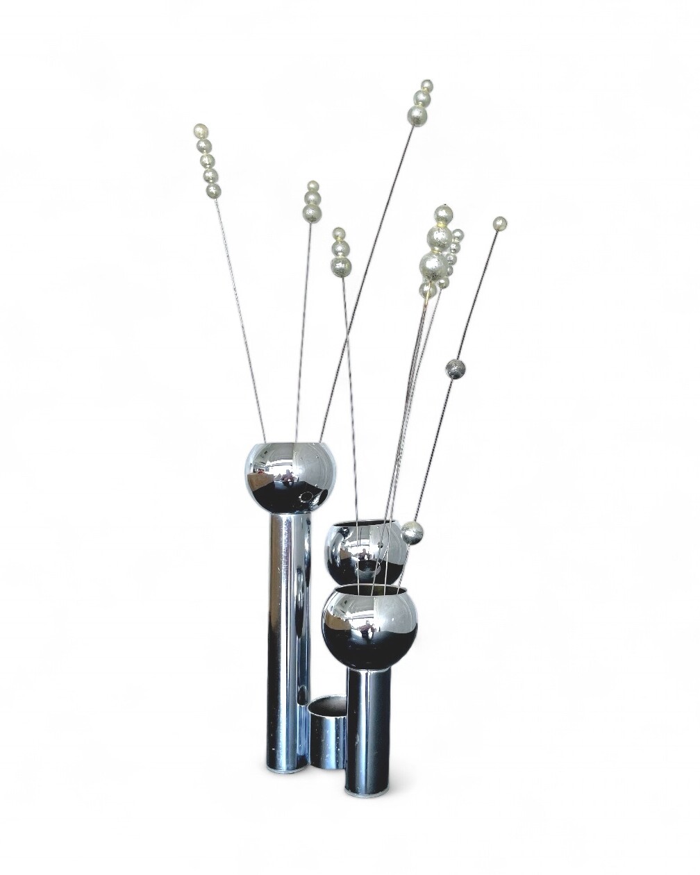 Chrome-plated steel flower or candle holder 1