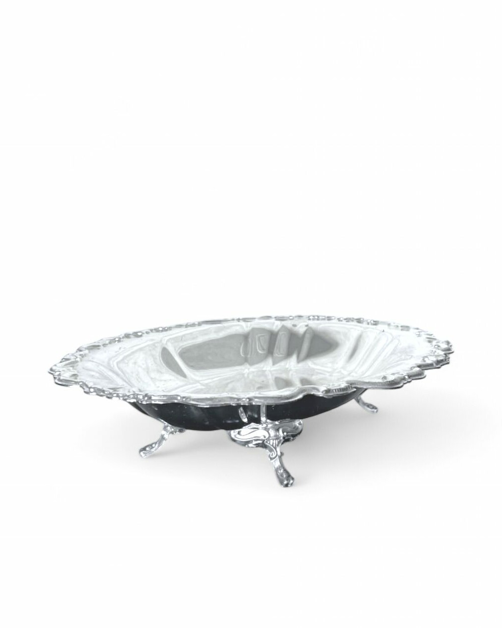 Oval silver-plated centrepiece with decorated edges and feet